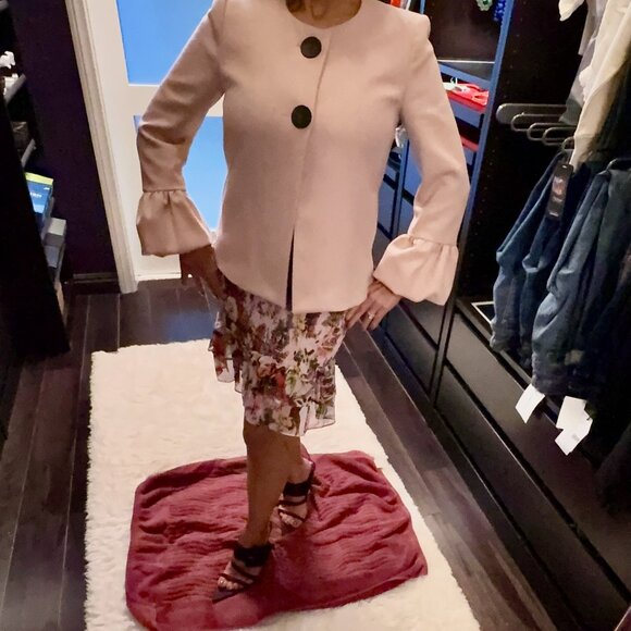 ✨ Zara Blush Ruffle-Sleeve Blazer – Elegant Minimalist Chic ✨ - Picture 8 of 8